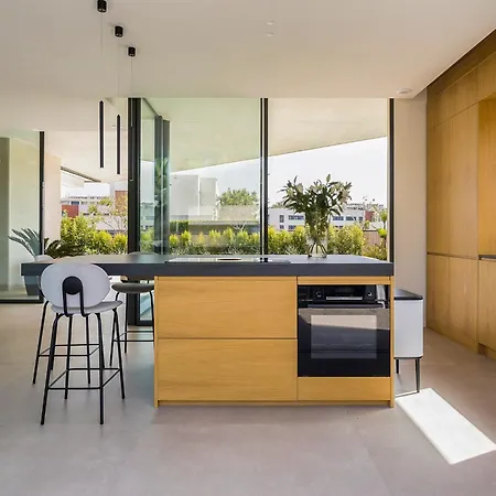 Al Fresco Center And 10 Minutes Walk From Amaizing Design New And New Urbanization Villa