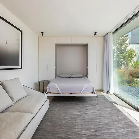 Villa Al Fresco Center And 10 Minutes Walk From Amaizing Design New And New Urbanization *