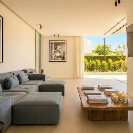 Al Fresco Center And 10 Minutes Walk From Amaizing Design New And New Urbanization * Sitges