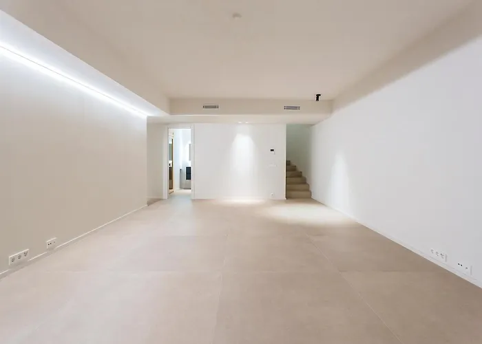 Al Fresco Center And 10 Minutes Walk From Amaizing Design New And New Urbanization * 锡切斯