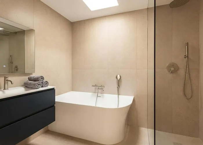 Al Fresco Center And 10 Minutes Walk From Amaizing Design New And New Urbanization *