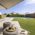 Al Fresco Center And 10 Minutes Walk From Amaizing Design New And New Urbanization * Sitges