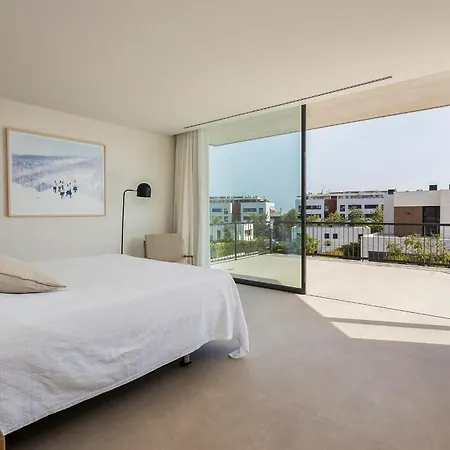 Al Fresco Center And 10 Minutes Walk From Amaizing Design New And New Urbanization Villa Sitges