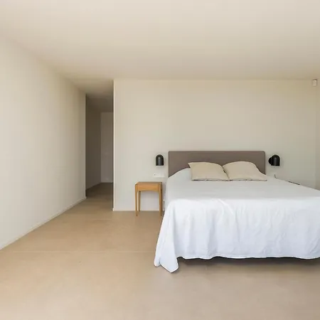 Villa Al Fresco Center And 10 Minutes Walk From Amaizing Design New And New Urbanization Sitges