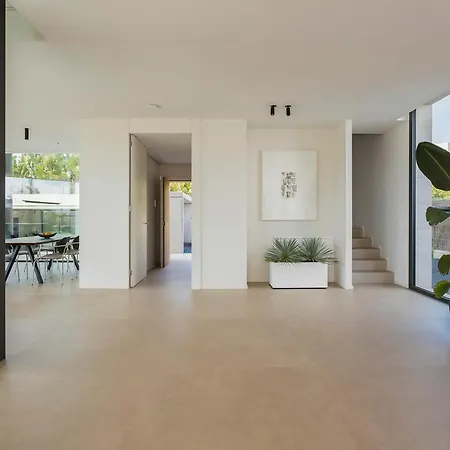 Villa Al Fresco Center And 10 Minutes Walk From Amaizing Design New And New Urbanization